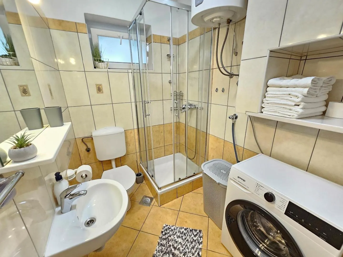 Melita - Apartment With Terrace, 200 M From The Beach Novi Vinodolski 0*,  Chorwacja