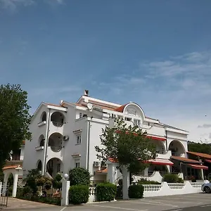 3* Pensjonat Garfild 2